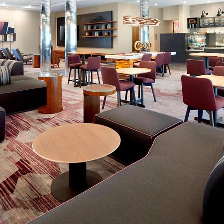 Готель Courtyard By Marriott Houston Intercontinental Airport Екстер'єр фото