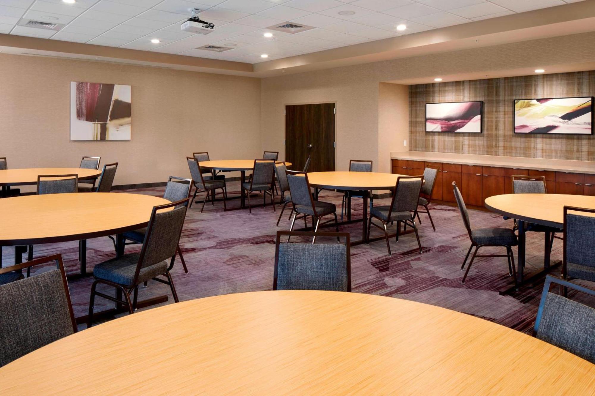 Готель Courtyard By Marriott Houston Intercontinental Airport Екстер'єр фото